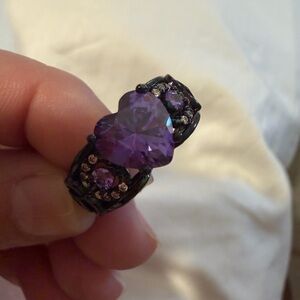 Elegant Purple Heart Ring
